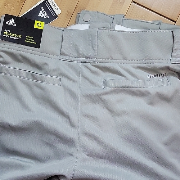 Adidas Kids Grey Sweatpants - Picture 6 of 10